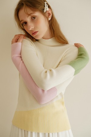 Cest_Color matching long sleeve top