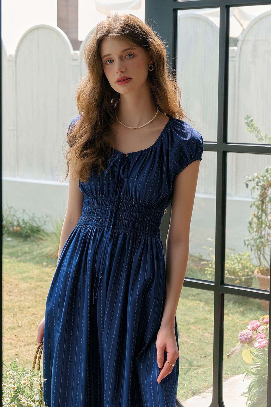 Simple Retro - 민소매 원피스 - Adjustable neckline puff dress
