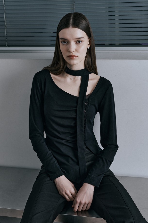 PIASTUDIO - 긴소매 티셔츠 - BA_Pleated button top_BLACK