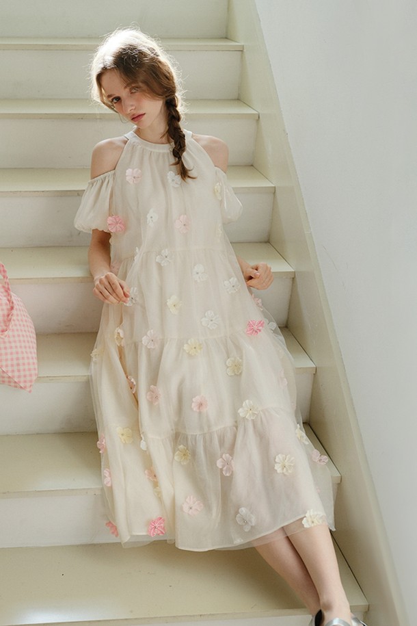 Cest Moidew - 반소매 원피스 - Flower shoulder cut out dress