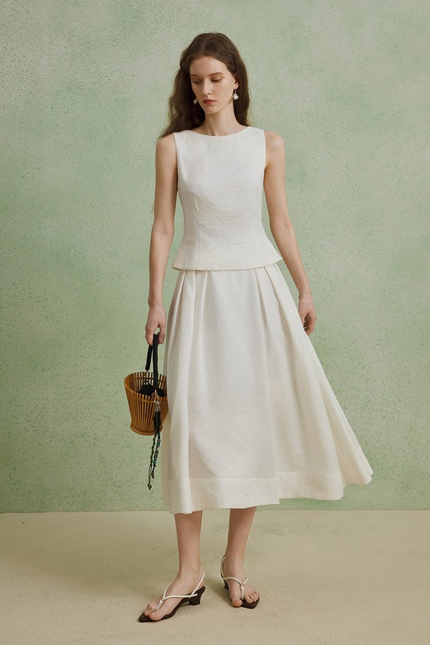 YYIAM - 민소매티셔츠 - Sleeveless white tencel top