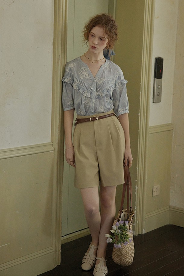 Proud Mary - 블라우스 - Stripe embroidery v-neck shirt