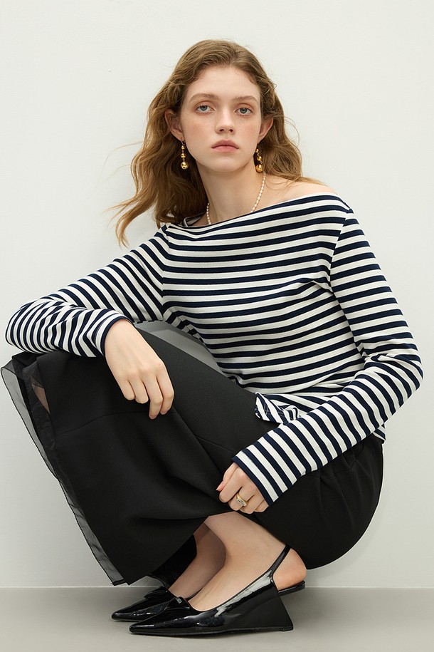 WE'DEE - 긴소매 티셔츠 - WD_Off shoulder striped long sleeve top