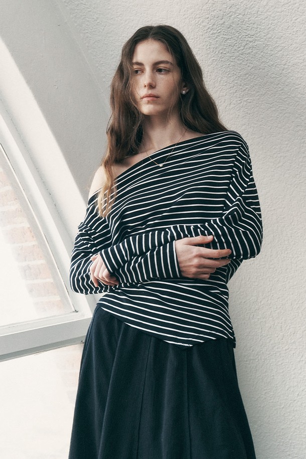Proud Mary - 긴소매 티셔츠 - PM_Stripe off-the-shoulder top_BLACK