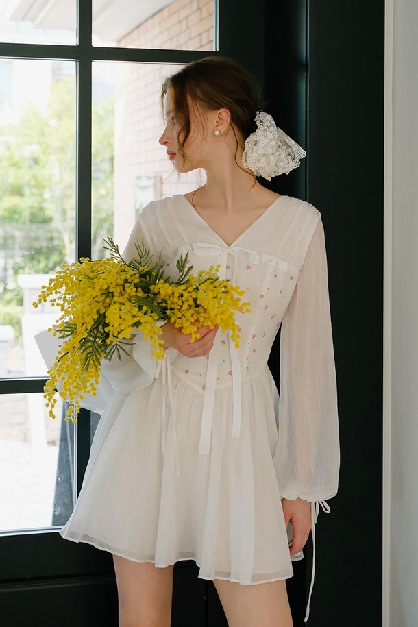 Cest Moidew - 긴소매 원피스 - White floral chiffon dress