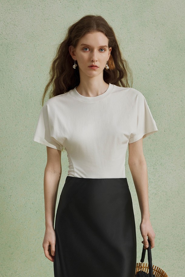 YYIAM - 반소매 티셔츠 - Sense short sleeve top