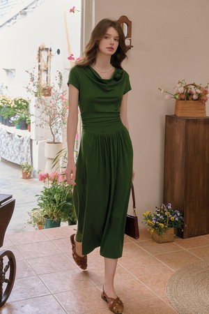SR_Slim swing neck a-line dress