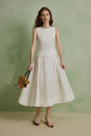 Pleated white tencel skirt
