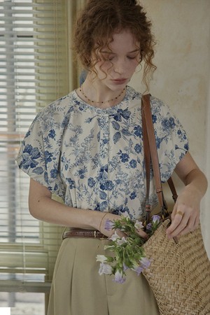 Rose printing collarless shirt