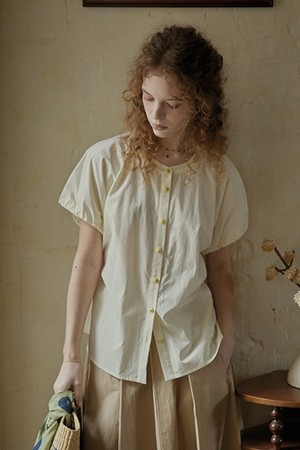 Back button collarless shirt