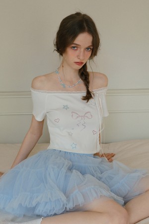 Cutie lace off-shoulder cropped top