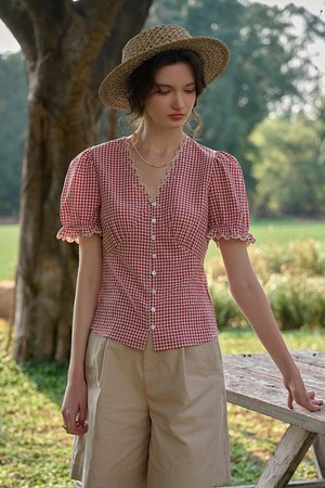Check v-neck plaid shirt