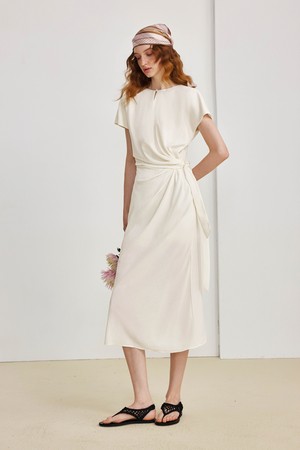 Gentle wind white dress