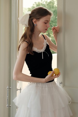 Ruffle lace slim camisole