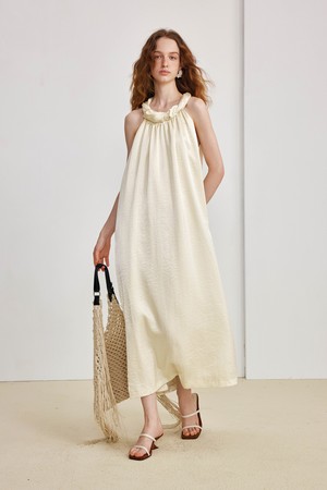 French sleeveless halterneck dress