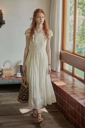 Half embroidery puff sleeve dress