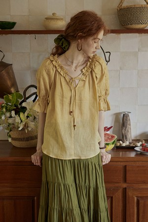 Embroidered puff sleeve blouse