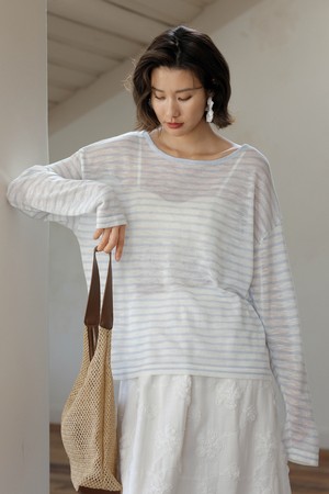 Thin loose french top