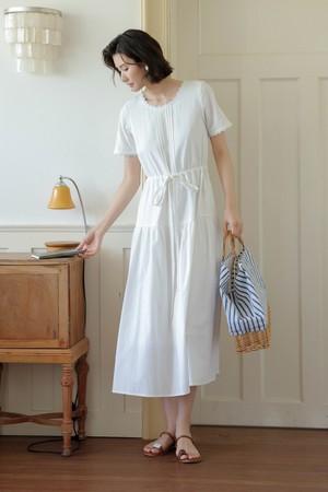 Beach white short sleeve dress