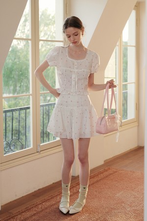 Pure floral ribbon layer skirt