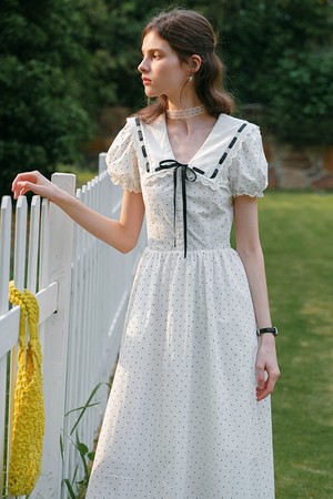 Polka dot lapel puff sleeve dress
