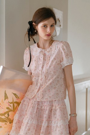 Floral lace collar shirt