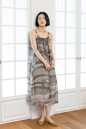 Retro pattern sling dress_BROWN