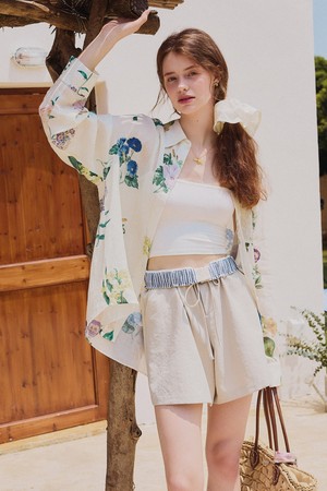 Flower pocket shirt