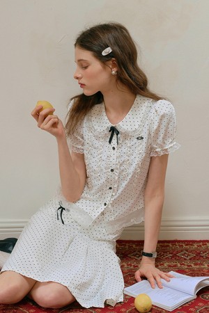 Heart dot lace blouse