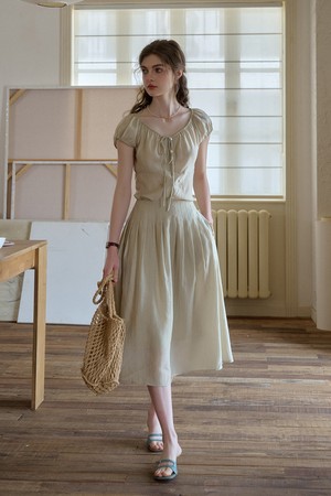 Botanical embroidery skirt