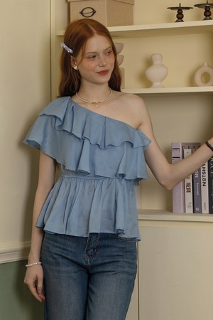 Off-the-shoulder layered top_BLUE