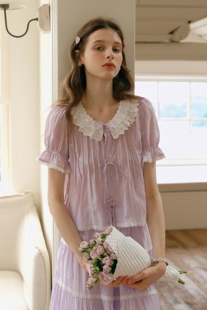 Lavender embroidery ribbon blouse