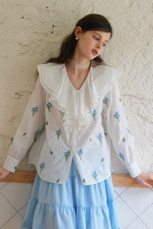 Flower embroidery lace frill blouse
