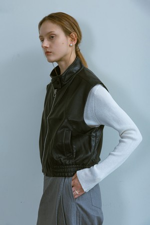 Turtleneck leather vest_BLACK