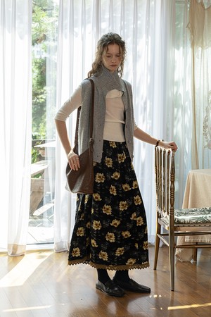 Midnight flower skirt_BLACK