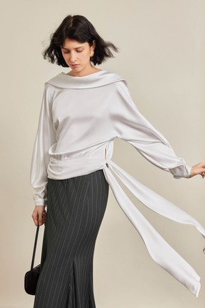 Temperament white long top