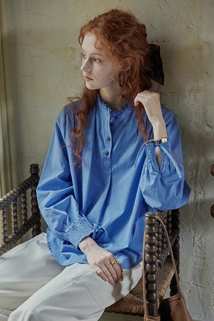 Shirring button blouse