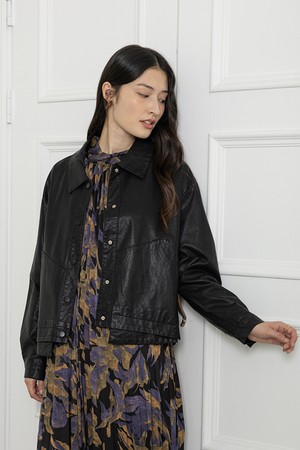 Back pleat leather jacket_2color