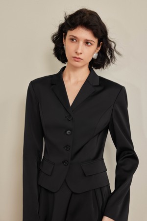 Commuter temperament jacket