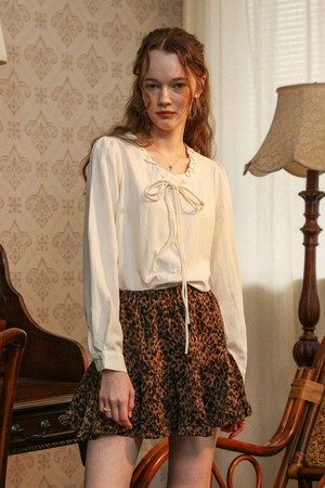 Knotted pattern ribbon shirt_IVORY