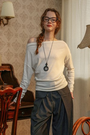 Loose off-the-shoulder top_3color