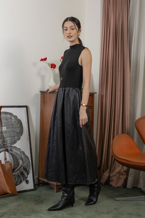 Knitted leather half dress_BLACK