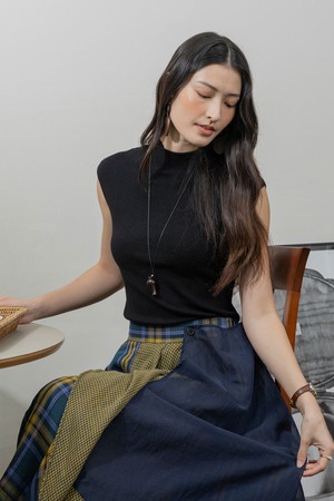 Simple sleeveless knit top_2color