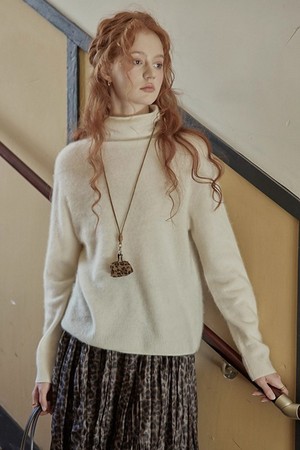 Soft turtleneck knit top_2color
