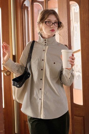 Contrasting striped shirt