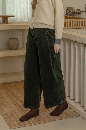 Corduroy dark green pants