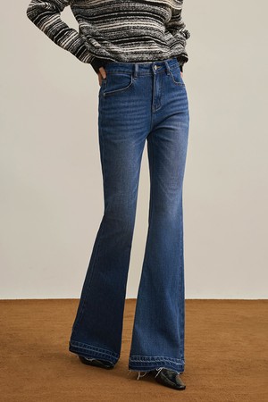 Bootcut slim blue jeans