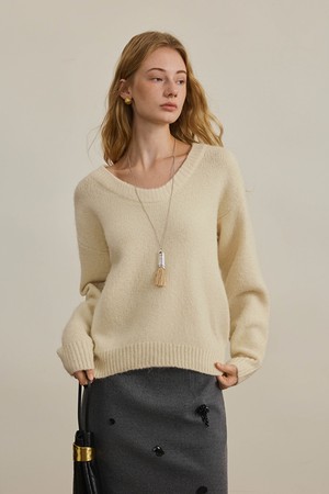 High-end crew neck knit