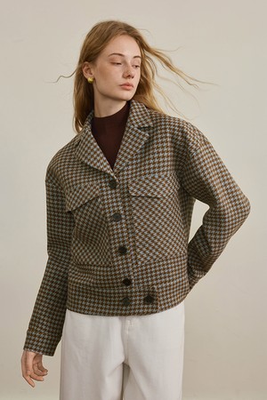 Design lapel plaid jacket