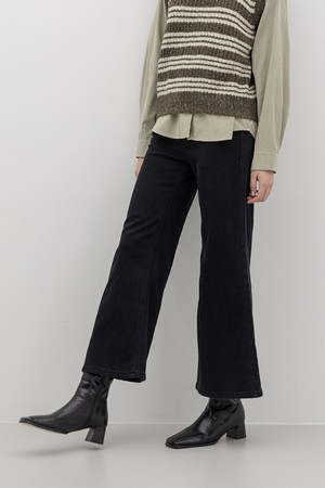 Slim-fit plush lining denim pants_2color